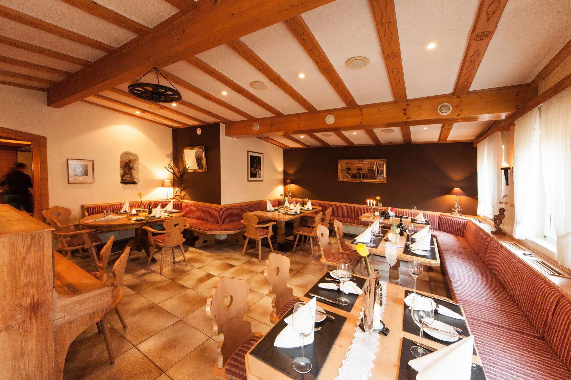 Hotel Restaurant Lindenhof Bad Laasphe Dış mekan fotoğraf